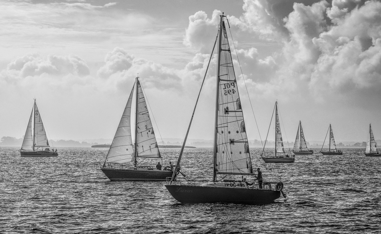 découvrez l'art de la navigation à voile, explorez les techniques maritimes, les destinations incontournables et les conseils pour débutants et passionnés. embarquez pour une aventure inoubliable sur les mers et océans.