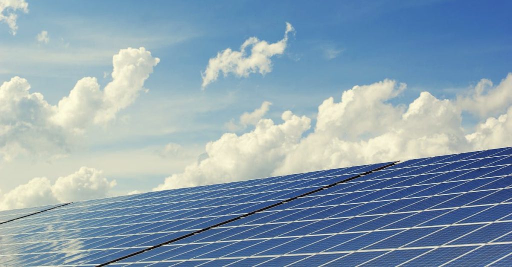 découvrez les avantages de l'énergie propre, une solution durable pour un avenir respectueux de l'environnement. apprenez comment les énergies renouvelables comme le solaire, l'éolien et l'hydraulique transforment notre manière de consommer et de préserver notre planète.